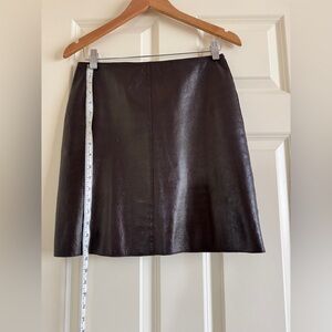 Tod's Leather Skirt-Lamb/100% cashmere- made it Italy